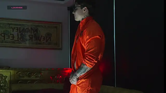 dantecoppolaa  online show from October 30, 2025, 10:32 pm