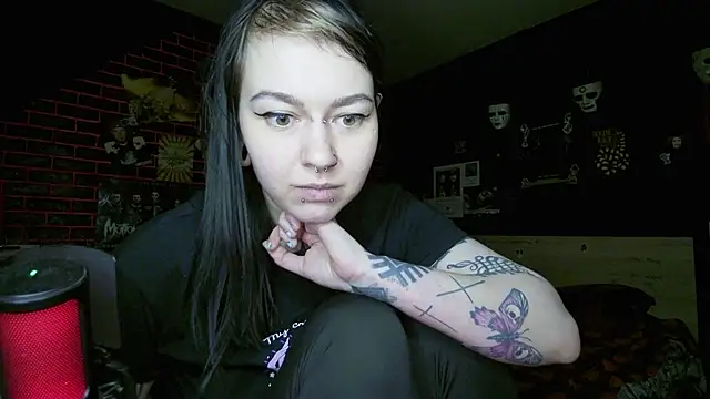 MoorderxDoll online show from July 8, 2026, 10:25 pm