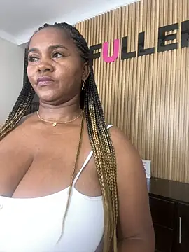 Snapshot of AliciaMiilf chatting on March 18, 2025, 6:59 pm AliciaMiilf online show from March 18, 2025, 6:59 pm