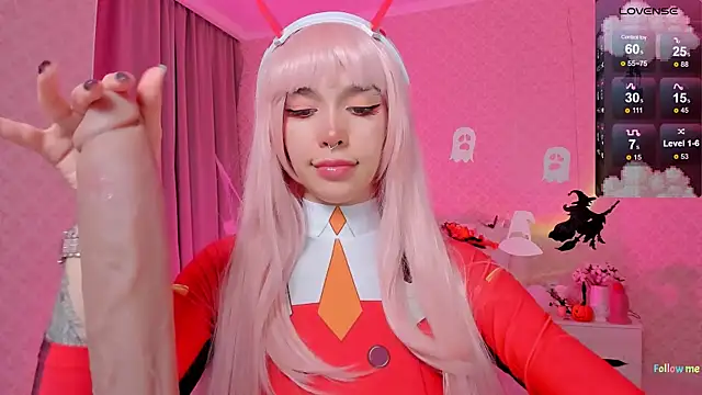 Snapshot of LeylaNoiry chatting on October 30, 2025, 3:24 pm LeylaNoiry online show from October 30, 2025, 3:24 pm