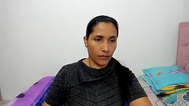 Snapshot of catalinabreyle chatting on December 3, 2024, 7:55 pm catalinabreyle online show from December 3, 2024, 7:55 pm