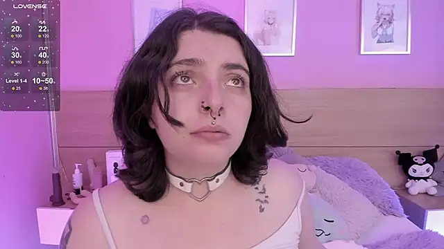 Snapshot of Sachi_Meow chatting on February 14, 2025, 9:43 pm Sachi Meow online show from February 14, 2025, 9:43 pm