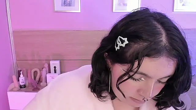 Snapshot of Sachi_Meow chatting on March 3, 2025, 4:24 pm Sachi Meow online show from March 3, 2025, 4:24 pm