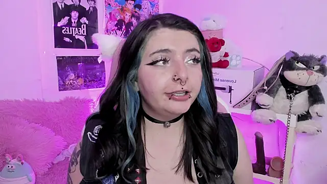 Snapshot of Sachi_Meow chatting on December 19, 2025, 7:10 pm Sachi Meow online show from December 19, 2025, 7:10 pm