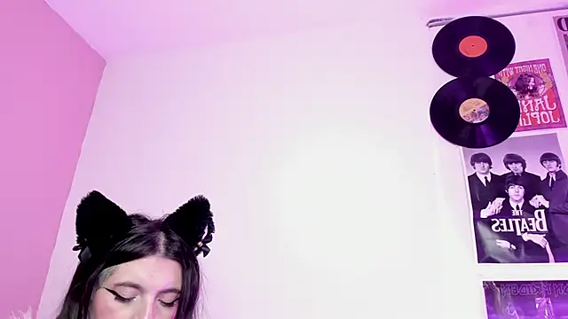 Snapshot of Sachi_Meow chatting on December 22, 2025, 3:36 am Sachi Meow online show from December 22, 2025, 3:36 am