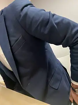 Snapshot of masterboss_ chatting on October 10, 2025, 8:35 am masterboss online show from October 10, 2025, 8:35 am