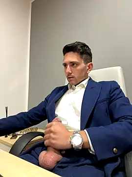 Snapshot of masterboss_ chatting on November 11, 2025, 1:22 pm masterboss online show from November 11, 2025, 1:22 pm