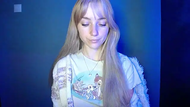 LuciaYoung online show from September 29, 2025, 6:35 pm