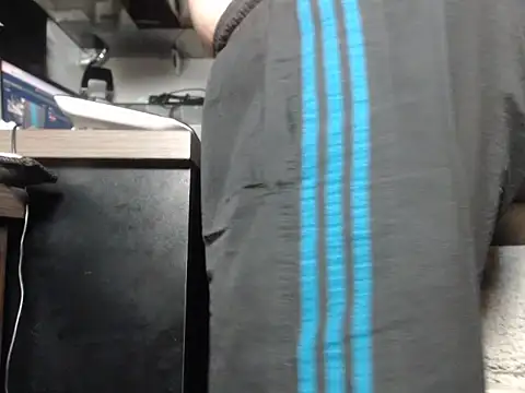 Snapshot of StiveMartin chatting on December 16, 2025, 2:05 am StiveMartin online show from December 16, 2025, 2:05 am