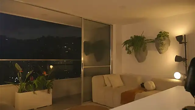 Snapshot of Ms_Sammy chatting on February 18, 2026, 11:33 pm Ms Sammy online show from February 18, 2026, 11:33 pm