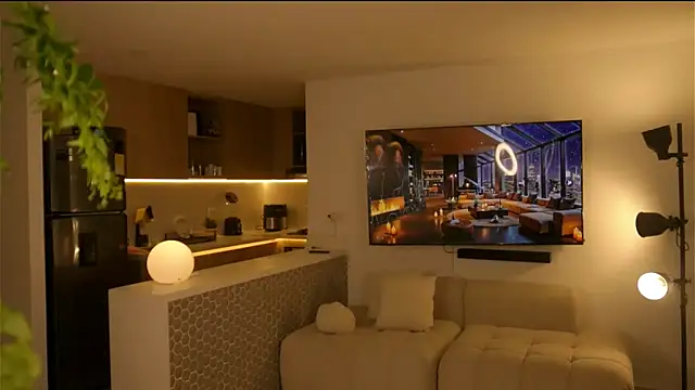 Snapshot of Ms_Sammy chatting on March 4, 2026, 1:44 am Ms Sammy online show from March 4, 2026, 1:44 am