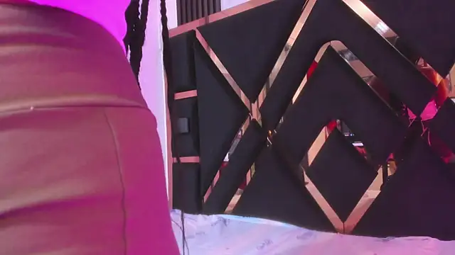 Ebony beautifull online show from September 12, 2025, 1:38 am