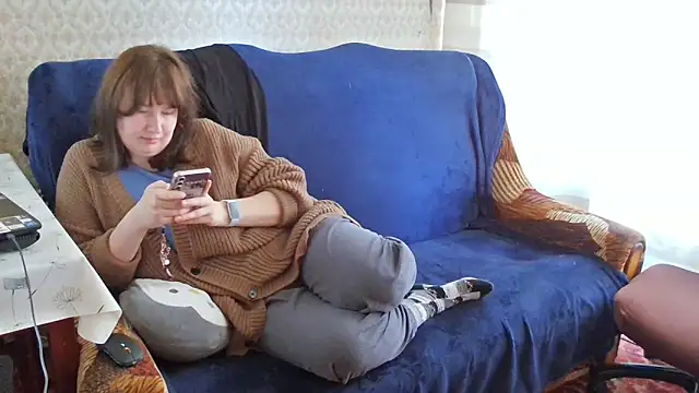 franceska blue online show from April 8, 2026, 9:53 am