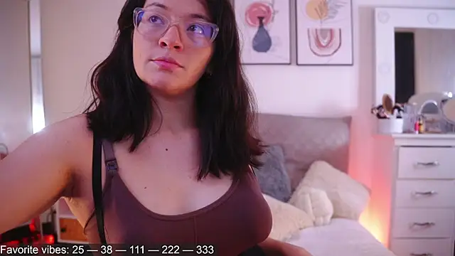 Snapshot of Anah_s chatting on June 25, 2026, 10:58 pm Anah s online show from June 25, 2026, 10:58 pm