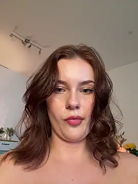 Snapshot of MaribelRiver chatting on May 31, 2026, 6:20 pm MaribelRiver online show from May 31, 2026, 6:20 pm