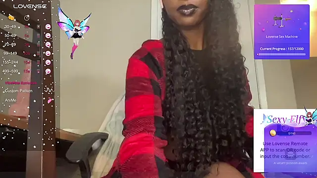 Snapshot of TinyLuxury_ chatting on March 11, 2025, 10:31 pm TinyLuxury online show from March 11, 2025, 10:31 pm