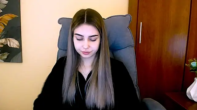 Snapshot of Lili_magic chatting on January 28, 2025, 3:25 pm Lili magic online show from January 28, 2025, 3:25 pm