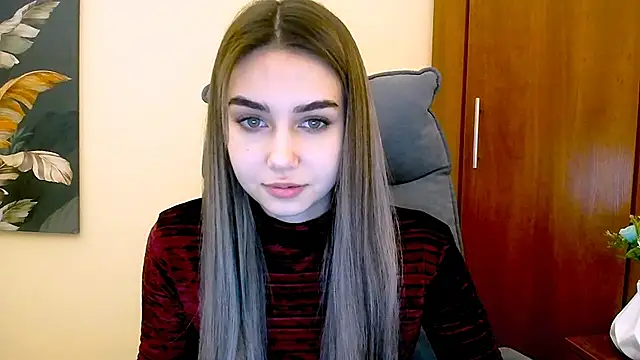Snapshot of Lili_magic chatting on February 1, 2025, 12:37 pm Lili magic online show from February 1, 2025, 12:37 pm