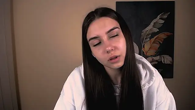 Lili magic online show from October 23, 2025, 9:41 am