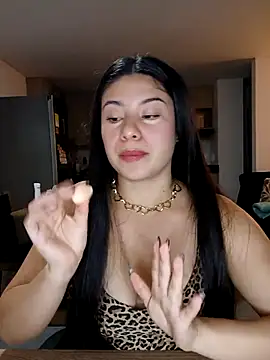 tara20  online show from October 2, 2025, 3:46 am