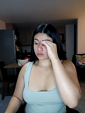 tara20  online show from October 7, 2025, 3:14 am