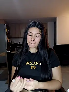 tara20  online show from October 12, 2025, 4:44 am