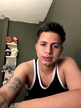 Snapshot of Niicky1_ chatting on October 28, 2025, 4:27 am Niicky1 online show from October 28, 2025, 4:27 am