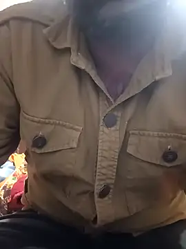 lund lol online show from February 4, 2025, 7:18 am