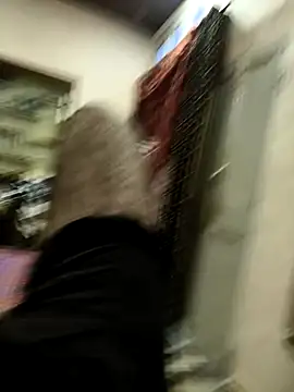 lund lol online show from October 6, 2025, 10:45 am