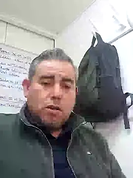 Manolete007x online show from October 2, 2025, 10:17 pm