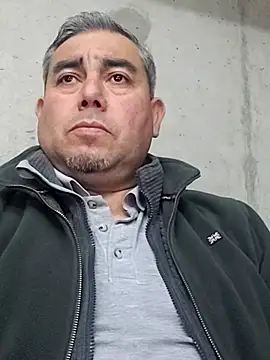 Snapshot of Manolete007x chatting on May 20, 2026, 10:27 pm Manolete007x online show from May 20, 2026, 10:27 pm