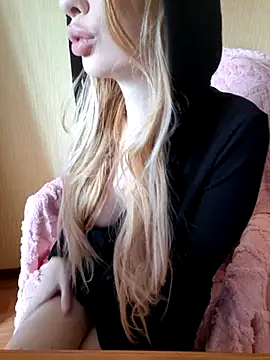 Snapshot of Elza_kom chatting on October 11, 2025, 2:55 am Elza kom online show from October 11, 2025, 2:55 am