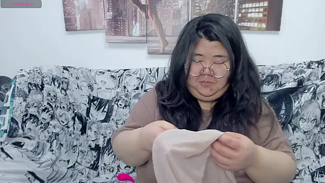 Nadine asian online show from October 14, 2025, 2:56 am