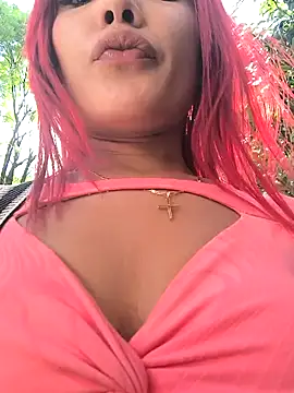 Snapshot of lady_scarlettt chatting on December 9, 2024, 7:39 pm lady scarlettt online show from December 9, 2024, 7:39 pm