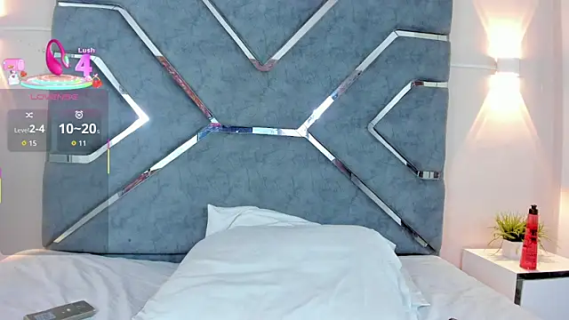 LucciaPorter online show from October 10, 2025, 10:42 pm