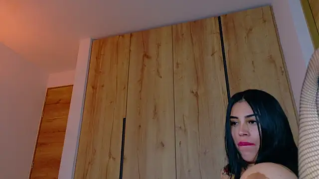 Sofhia cruz online show from January 5, 2025, 1:56 am