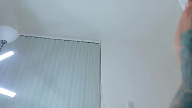 Sofhia cruz online show from January 19, 2025, 5:26 am