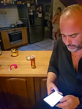 Snapshot of isabellaandtom chatting on October 23, 2025, 5:55 pm isabellaandtom online show from October 23, 2025, 5:55 pm