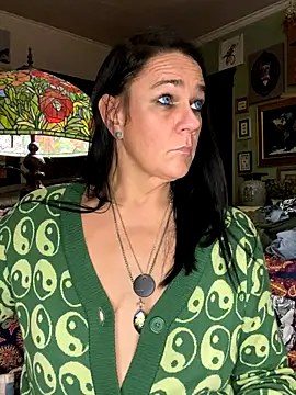 Snapshot of sexyasscougar chatting on November 8, 2025, 1:28 am sexyasscougar online show from November 8, 2025, 1:28 am