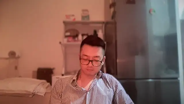 wangjian2324 online show from February 16, 2025, 9:27 pm