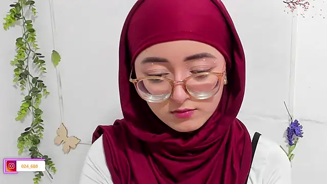 aysel elid online show from September 30, 2025, 9:20 pm