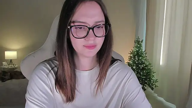 Sonia moon  online show from December 25, 2024, 4:54 am