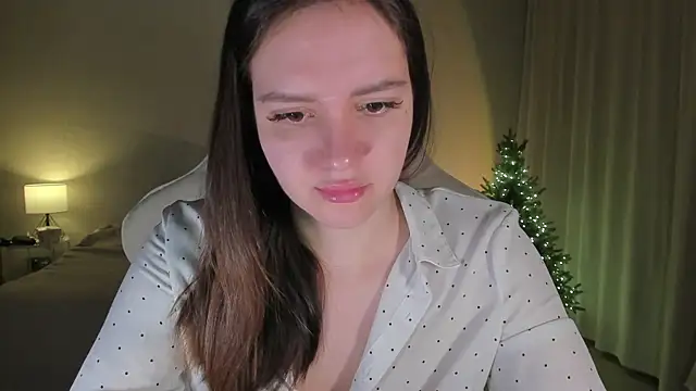 Sonia moon  online show from January 8, 2025, 1:32 am