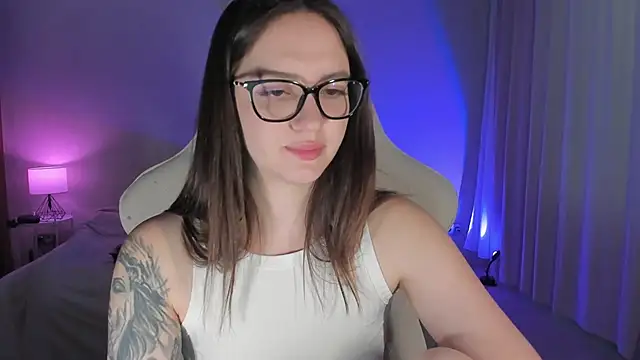 Sonia moon  online show from January 10, 2025, 4:44 am