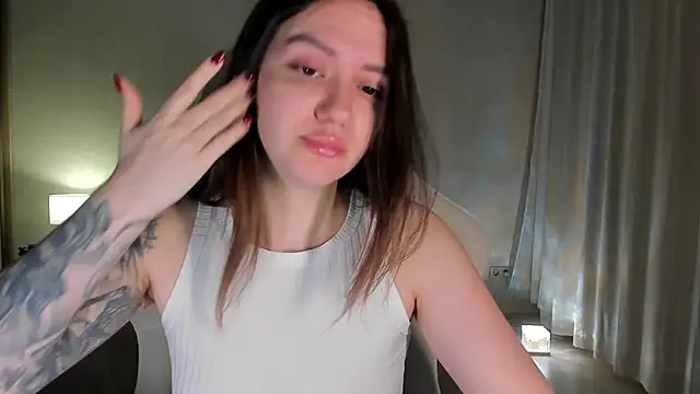 Sonia moon  online show from January 20, 2025, 1:28 am