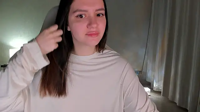 Sonia moon  online show from January 21, 2025, 1:18 am