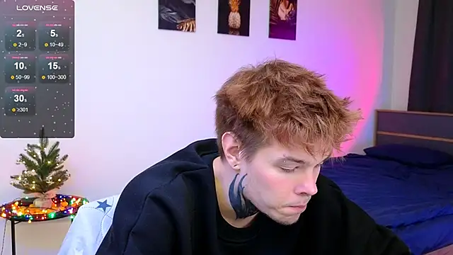 DENIS HERE online show from December 22, 2025, 6:38 pm