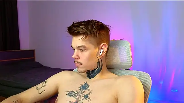 DENIS HERE online show from February 17, 2026, 5:08 pm