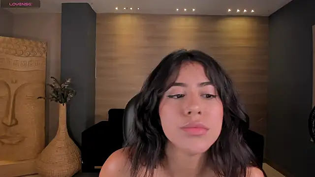 SussanElliot online show from February 27, 2025, 7:26 pm