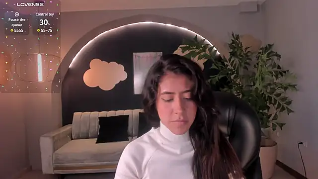 SussanElliot online show from March 7, 2025, 7:16 pm